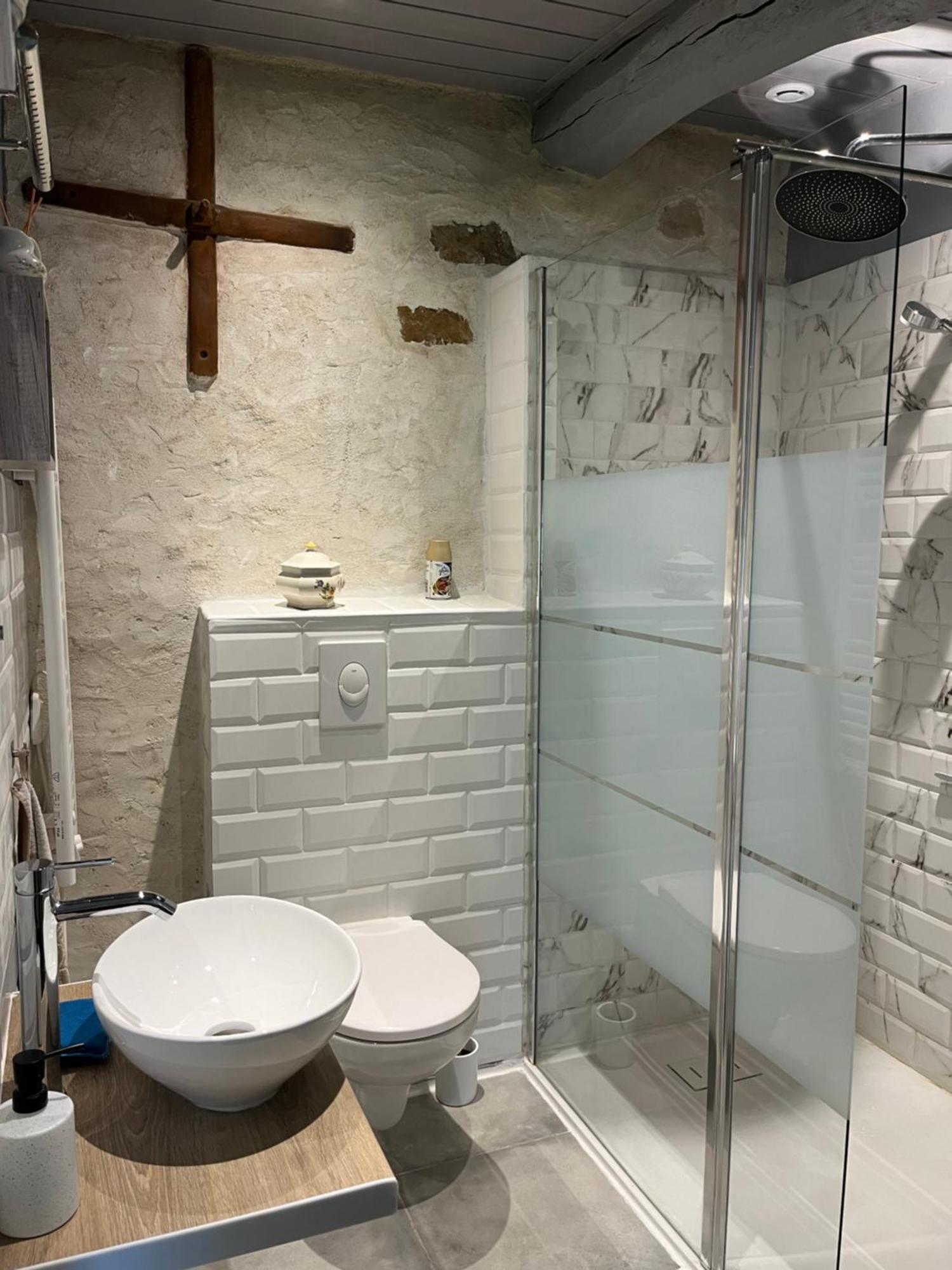 Halte Vendeenne Atypique Saint-Germain-l'Aiguiller Ngoại thất bức ảnh